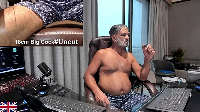 Snapshot of OnlineBossUK chatting on July 2026 12:20:02 PM OnlineBossUK online show from July 2026 12:20:02 PM