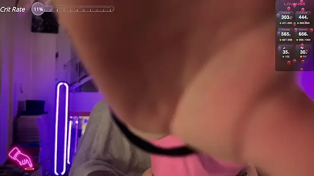 Snapshot of Mannarie_Madsinn chatting on January 2025 02:43:02 AM Mannarie Madsinn online show from January 2025 02:43:02 AM