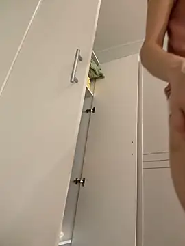 Snapshot of angelmommu chatting on November 2025 08:52:02 AM angelmommu online show from November 2025 08:52:02 AM