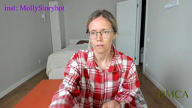 Snapshot of angelmommu chatting on May 2026 09:26:02 AM angelmommu online show from May 2026 09:26:02 AM