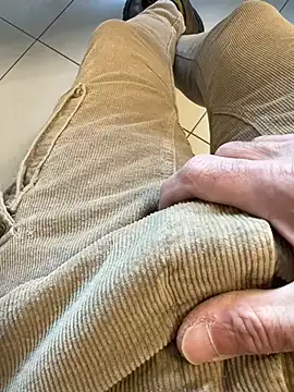 Snapshot of buodiculo chatting on March 2025 07:16:01 AM buodiculo online show from March 2025 07:16:01 AM