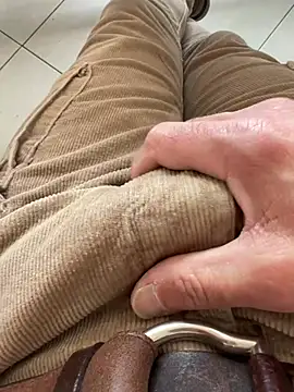 Snapshot of buodiculo chatting on March 2025 02:37:01 PM buodiculo online show from March 2025 02:37:01 PM