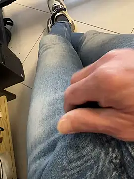 Snapshot of buodiculo chatting on March 2025 10:07:02 AM buodiculo online show from March 2025 10:07:02 AM