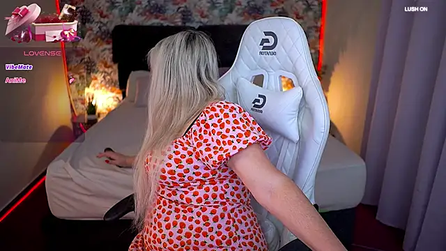 MissyMartinez online show from January 2026 03:39:01 PM