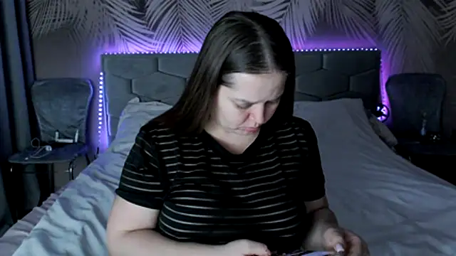 uliastar online show from December 2025 08:09:02 AM