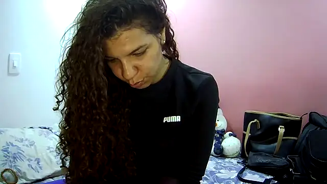 gatubelahot online show from December 2025 04:43:01 AM