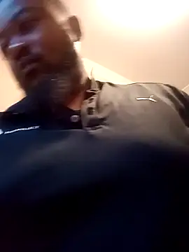 Snapshot of douksm chatting on January 2025 03:40:02 AM douksm online show from January 2025 03:40:02 AM