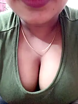 Snapshot of Lakhsmii chatting on January 2025 01:50:01 AM Lakhsmii online show from January 2025 01:50:01 AM