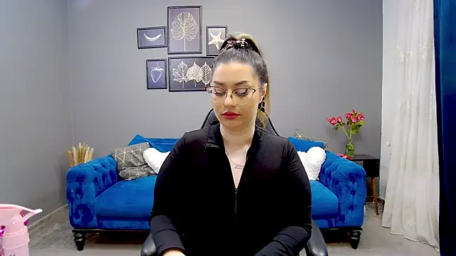 Katewalker  online show from February 2025 06:21:02 PM