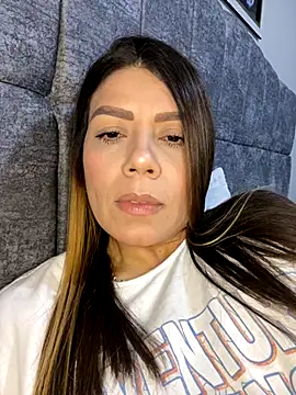 martina contreras online show from January 2026 12:13:01 AM