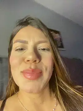 Snapshot of martina_contreras chatting on July 2026 01:26:01 PM martina contreras online show from July 2026 01:26:01 PM