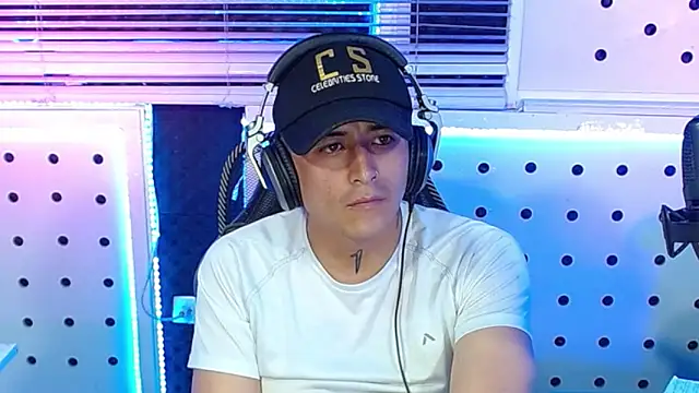 Darko0717 online show from October 2025 01:57:01 AM