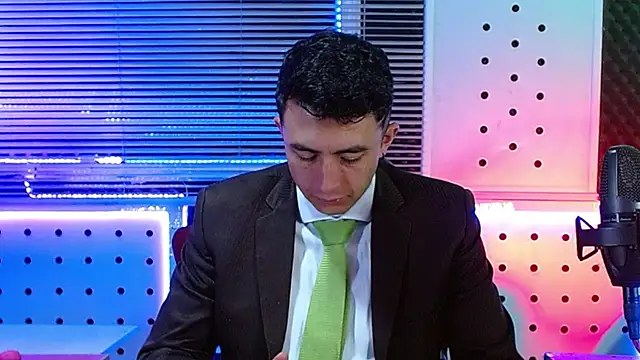 Snapshot of Darko0717 chatting on June 2026 11:08:02 AM Darko0717 online show from June 2026 11:08:02 AM