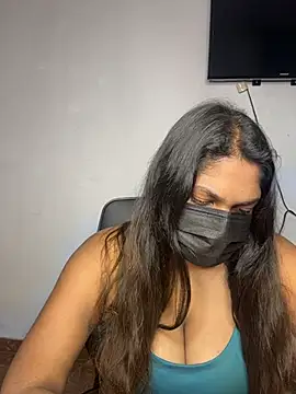 Snapshot of Black_Beauty997 chatting on December 2025 06:25:02 PM Black Beauty997 online show from December 2025 06:25:02 PM