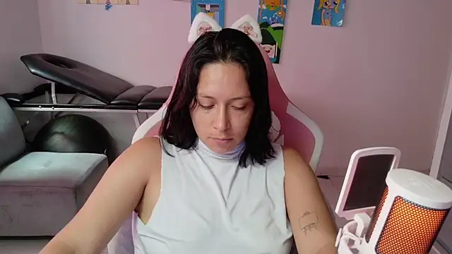 Snapshot of MommyMiaWs chatting on June 2026 03:26:02 PM MommyMiaWs online show from June 2026 03:26:02 PM