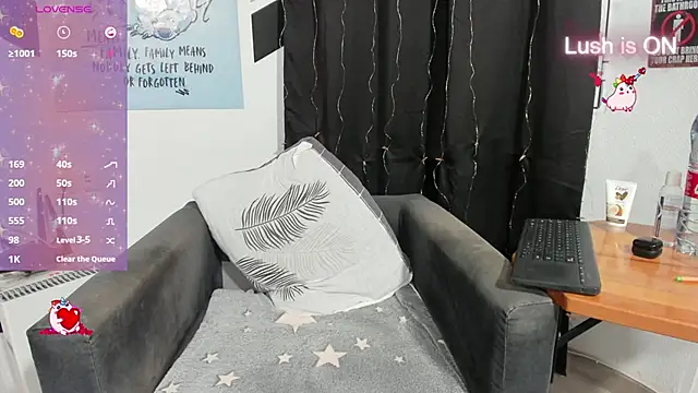 alexysgray online show from November 2025 04:30:01 PM