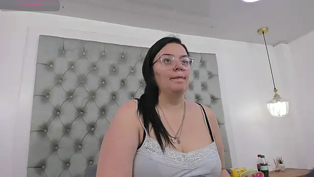 anette cooper online show from December 2025 03:47:02 AM