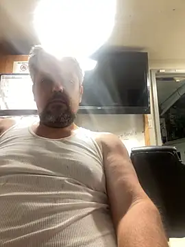 tank32s online show from September 2025 04:45:02 AM