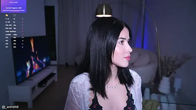 anniehillofficial online show from September 2025 08:43:01 PM