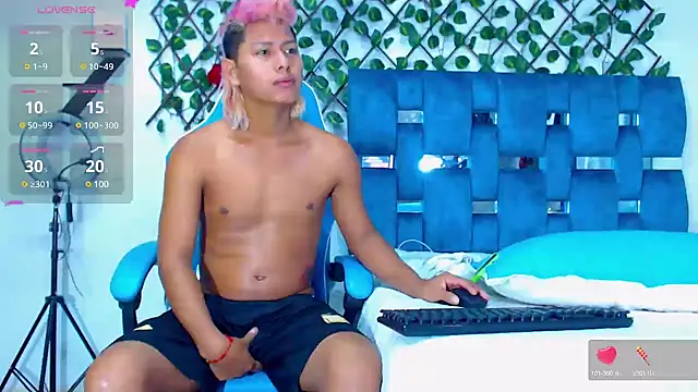 Hakim prettynigg online show from January 2025 03:00:02 PM