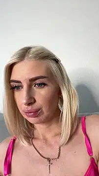 Mia Roxie online show from March 2026 03:00:02 AM