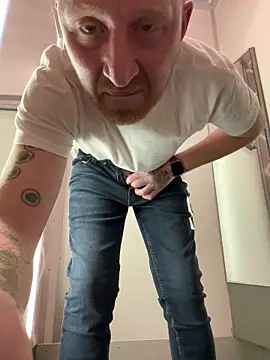 b1gd1ckg1nger86 online show from January 2025 11:09:01 PM