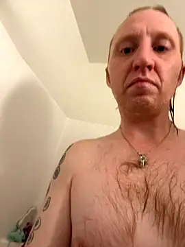 b1gd1ckg1nger86 online show from December 2025 12:47:02 PM