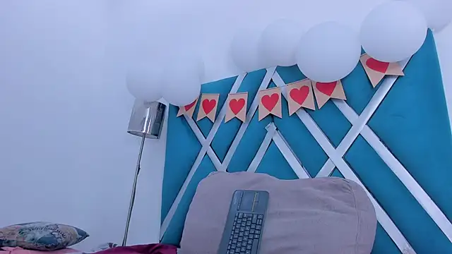 veronica salas online show from February 2026 08:16:02 PM