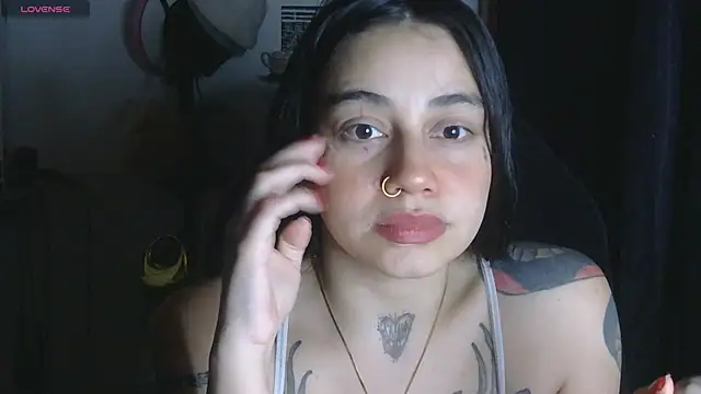 Snapshot of val_bardot chatting on July 2026 07:56:02 AM val bardot online show from July 2026 07:56:02 AM