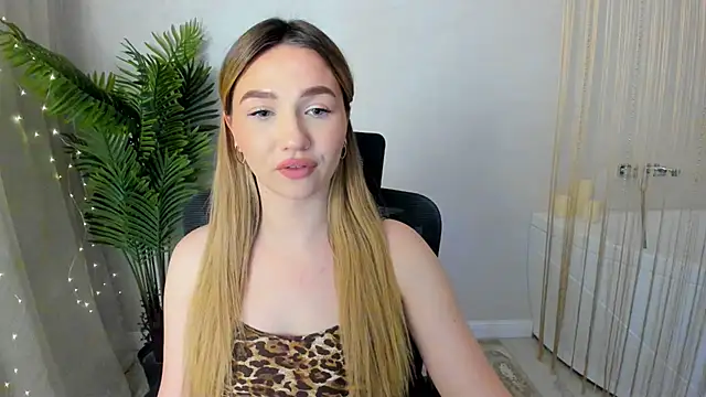 GracefulLook online show from January 2025 10:56:01 PM