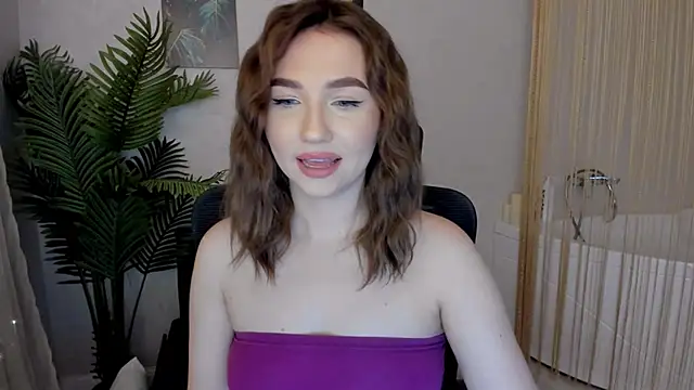 GracefulLook online show from February 2025 10:36:01 PM