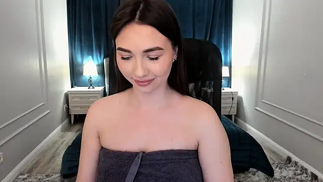 GracefulLook online show from February 2025 10:42:01 PM