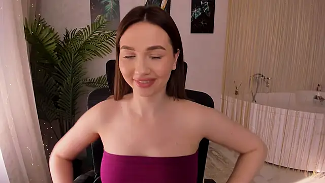 GracefulLook online show from February 2025 06:49:02 AM