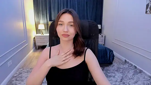 GracefulLook online show from March 2025 02:36:02 AM