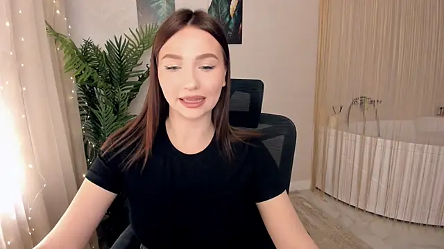 GracefulLook online show from March 2025 04:29:02 AM