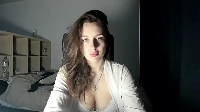 Ella   Bell online show from February 2025 06:27:02 AM