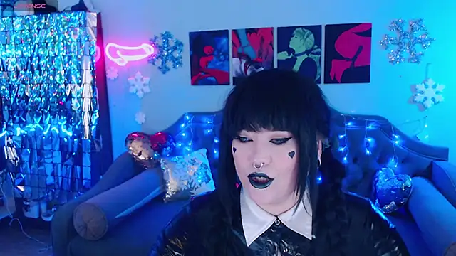 Snapshot of wickedxqueen chatting on January 2025 09:35:02 PM wickedxqueen online show from January 2025 09:35:02 PM