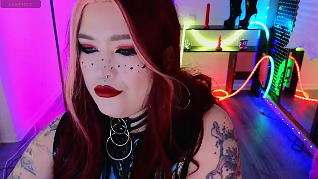 wickedxqueen online show from June 2026 08:55:02 PM