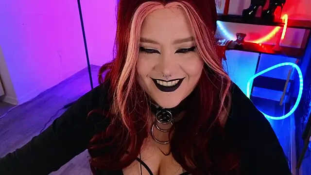 wickedxqueen online show from June 2026 09:28:02 PM