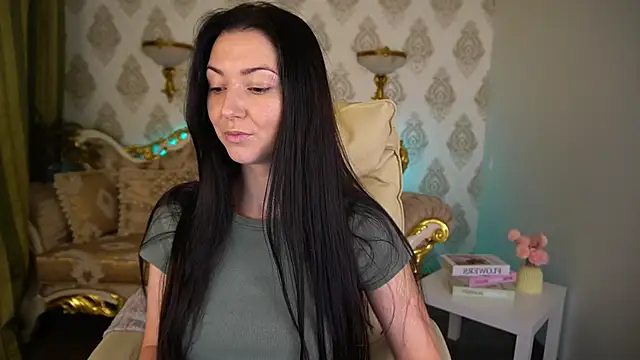 Snapshot of EmilyHalls chatting on January 2025 01:51:02 PM EmilyHalls online show from January 2025 01:51:02 PM