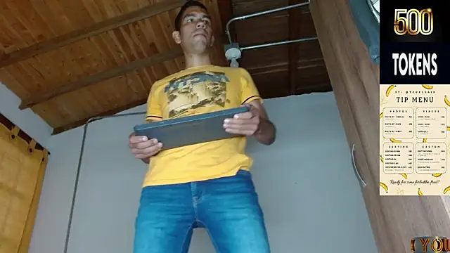 JohanyLatino online show from April 2026 10:59:02 PM