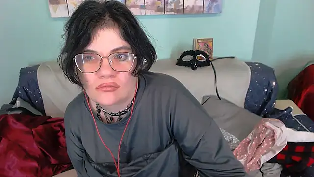 EverlyRays online show from December 2025 08:49:01 PM