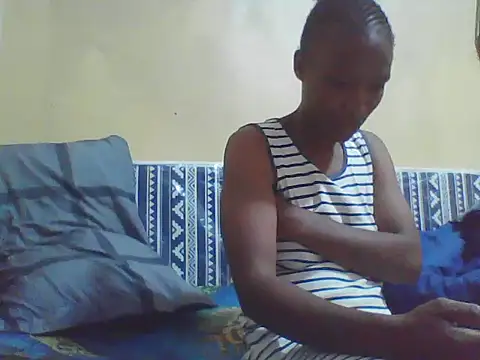 Smillie prety online show from March 2026 03:33:01 PM