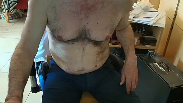 angelgarcia269 online show from November 2025 12:05:02 PM