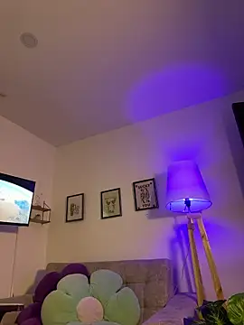 tati reyess online show from April 2026 12:28:02 PM