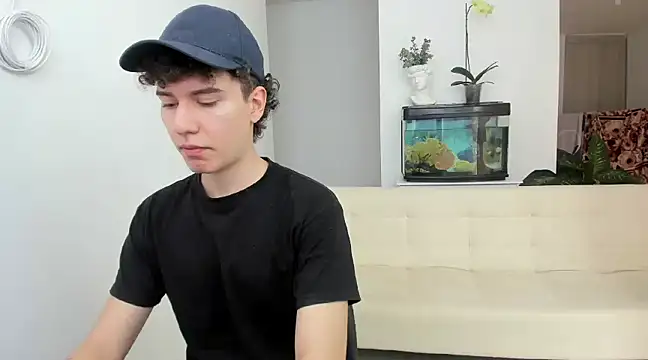 adrian morelly online show from February 2025 08:13:02 PM