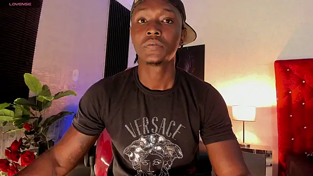 DannSmmith online show from October 2025 03:47:02 AM