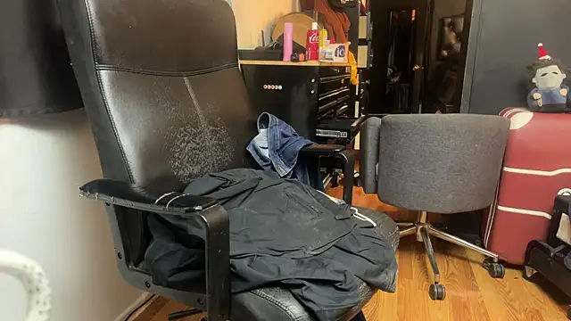 leanjamesdean online show from December 2025 02:38:01 AM