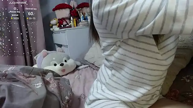 Viktoriiya bald online show from November 2025 10:42:02 PM