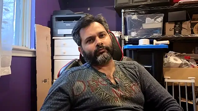 Sakhtlaundaz online show from March 2026 11:00:01 PM